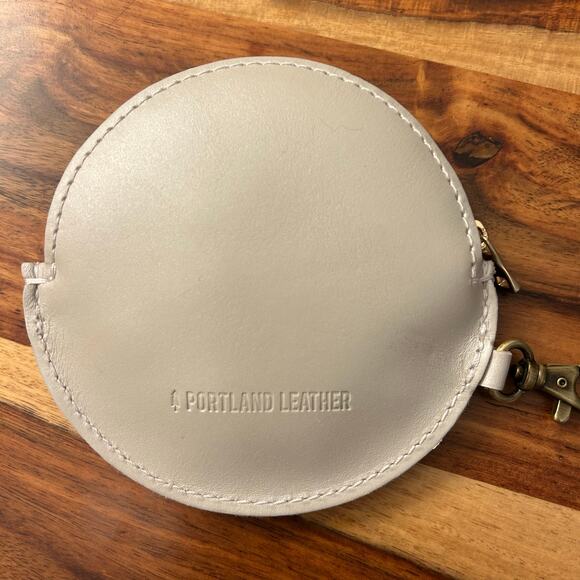 Portland Leather Holiday Pouch PEPPERMINT SWIRL Keychain PLG Gordita NEW - Picture 3 of 3